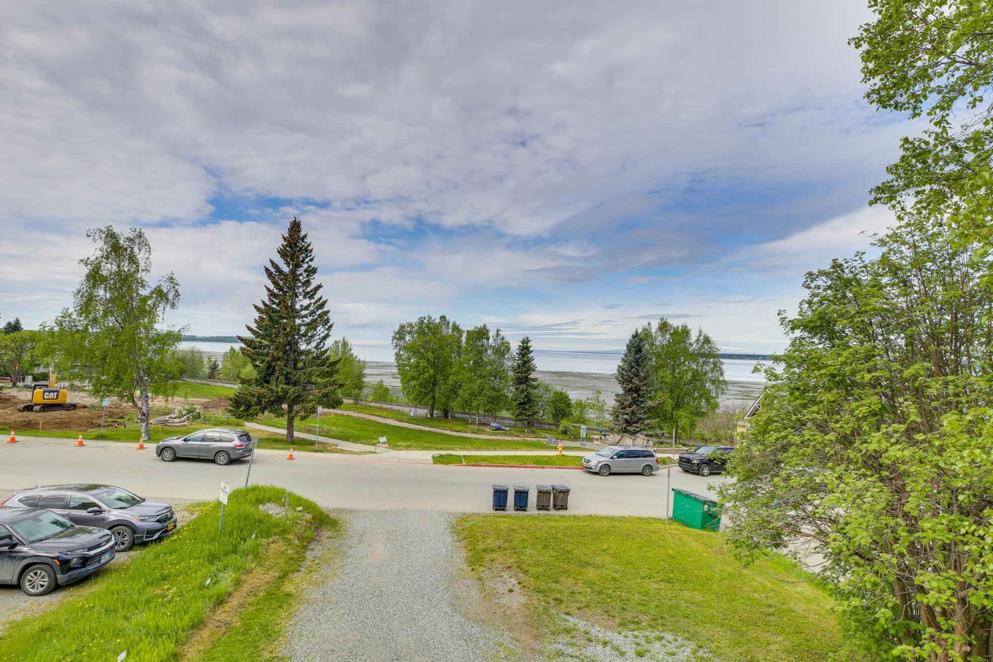 Rustic Anchorage Hideaway Walk To Coastal Trail! 아파트 외부 사진